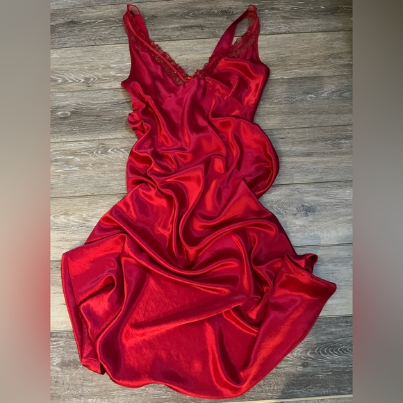 Vintage California Dynasty Elegant Red Satin Slip Maxi Dress/Nightgown  Size M - Picture 2 of 12